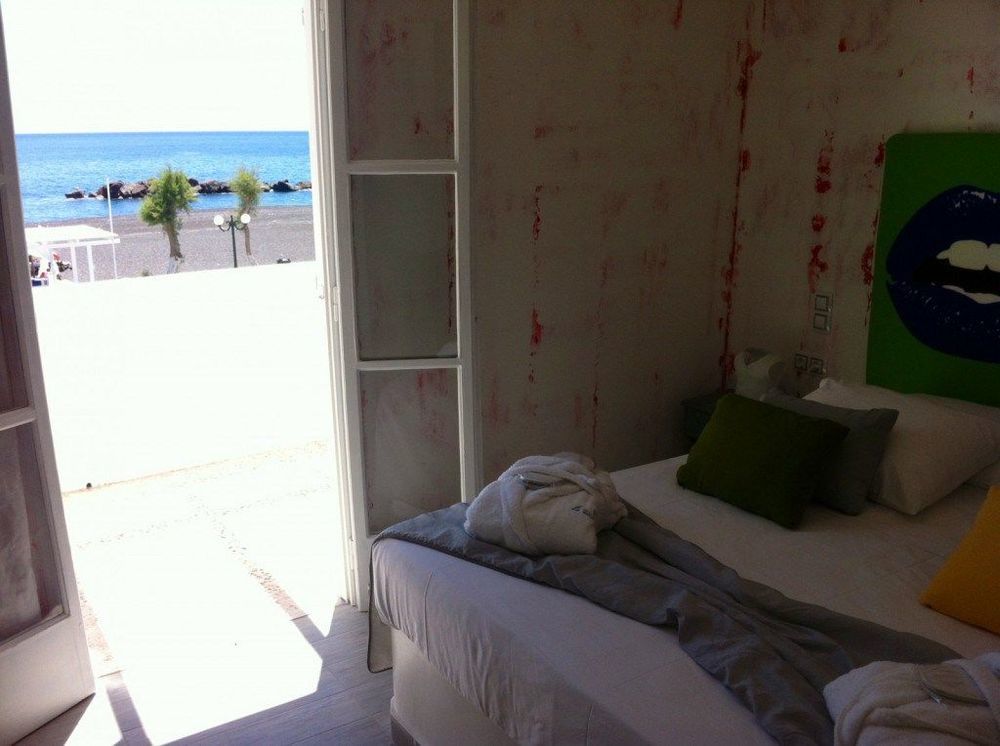 Beach Boutique Hotel Kamari  Bilik gambar