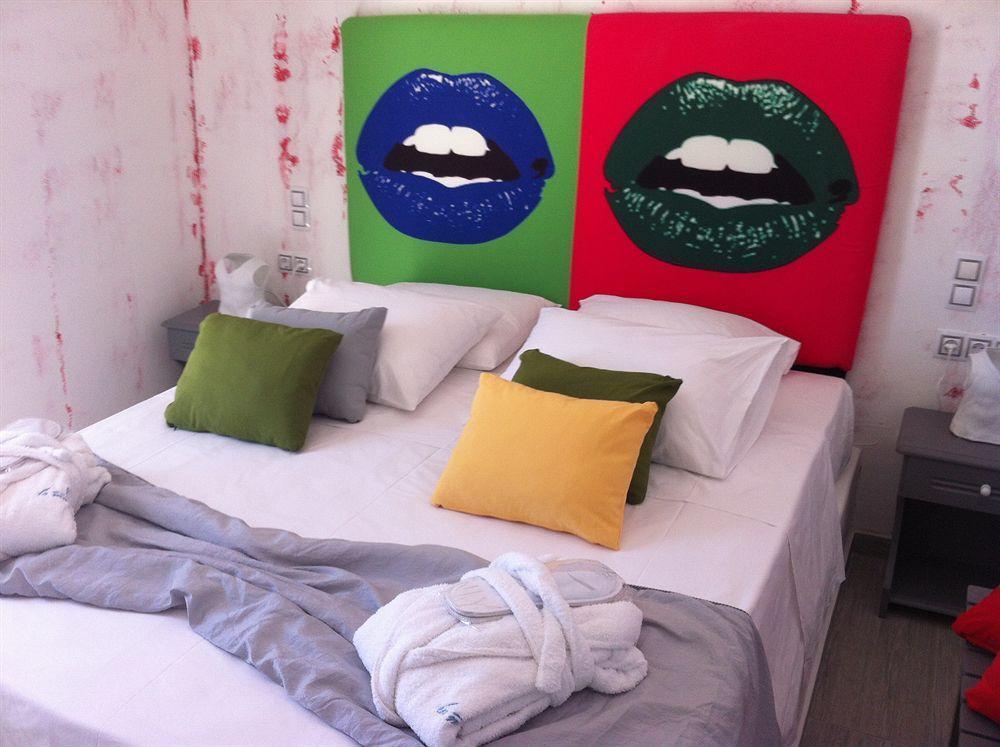 Beach Boutique Hotel Kamari  Bilik gambar